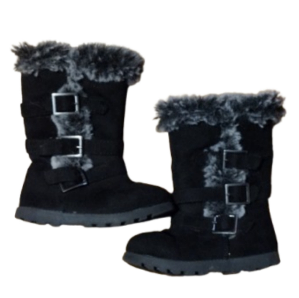 M6) Girls Black Winter Boots Size ( size 7) Faux Fur Lined Buckle Detail Warm